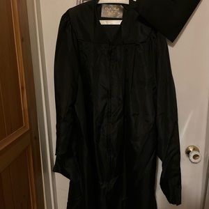 Masters Graduation Gown 5’3 to 5’5. Includes gown and cap. Great condition